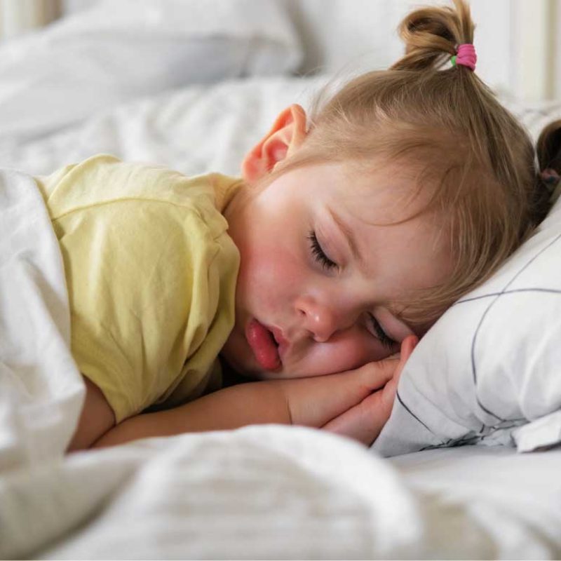 Bambini e disturbi del sonno: un viaggio nel sonno infantile